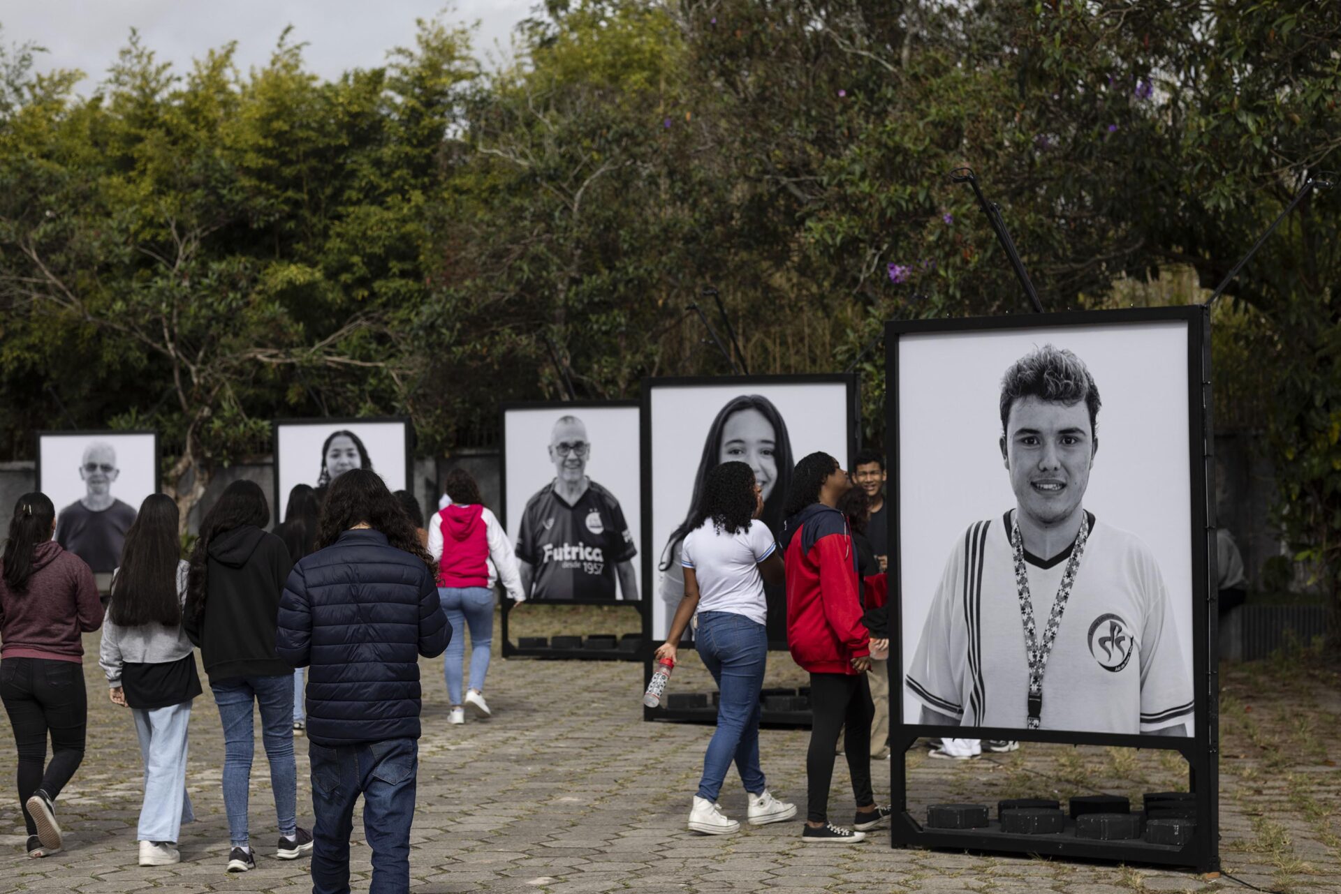 gallery grid image