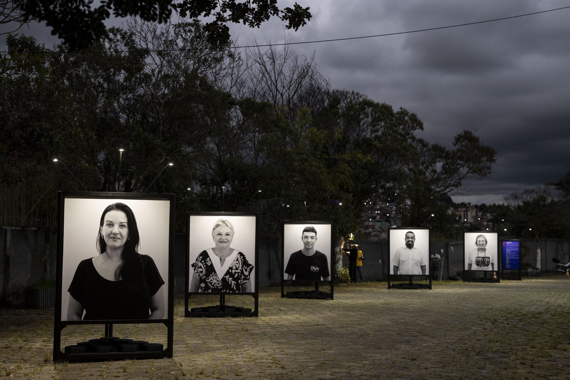 gallery grid image