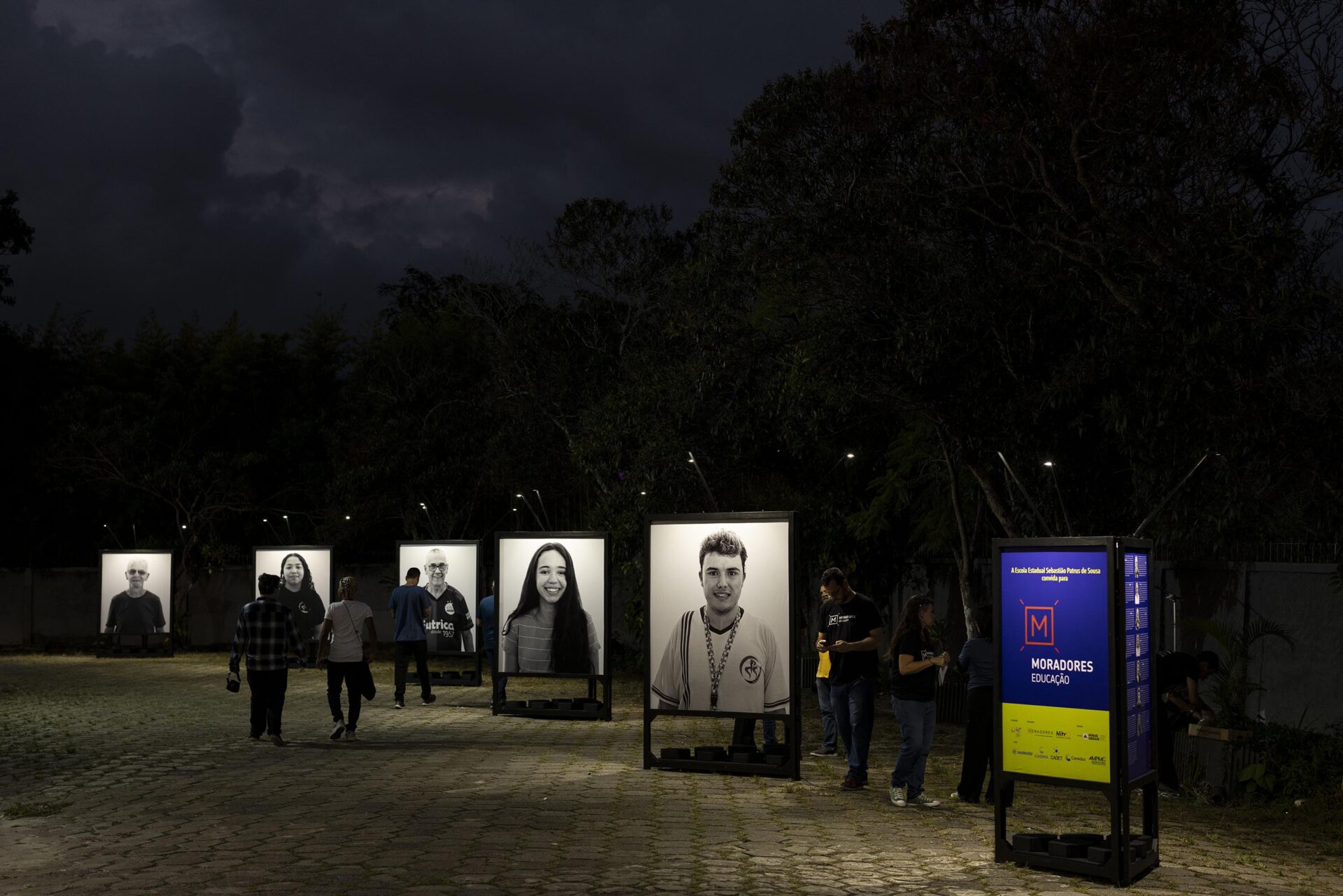 gallery grid image